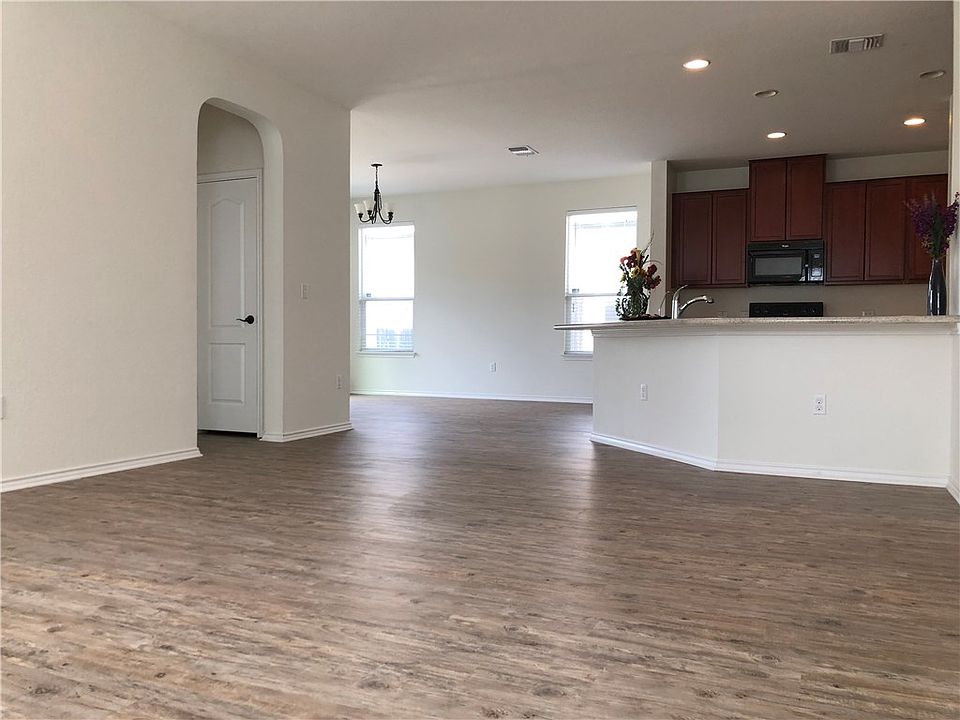 1st image of 11112 Kirkland Hill Path