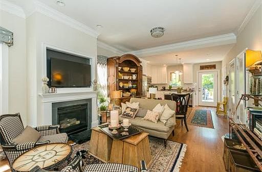 1st image of 44 Purchase St #2