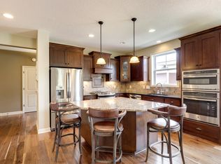 3582 Sawgrass Trl E, Eagan, MN 55123