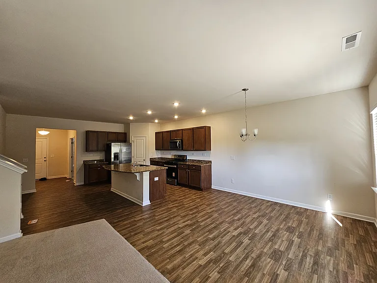 4704 Winnipesaukee Ln — Photo 3