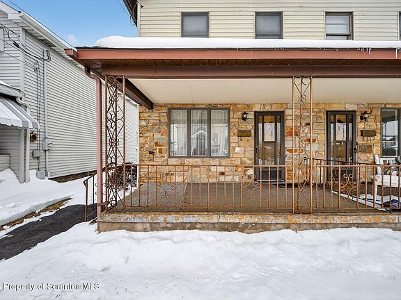 4th image of 205 Stephenson St