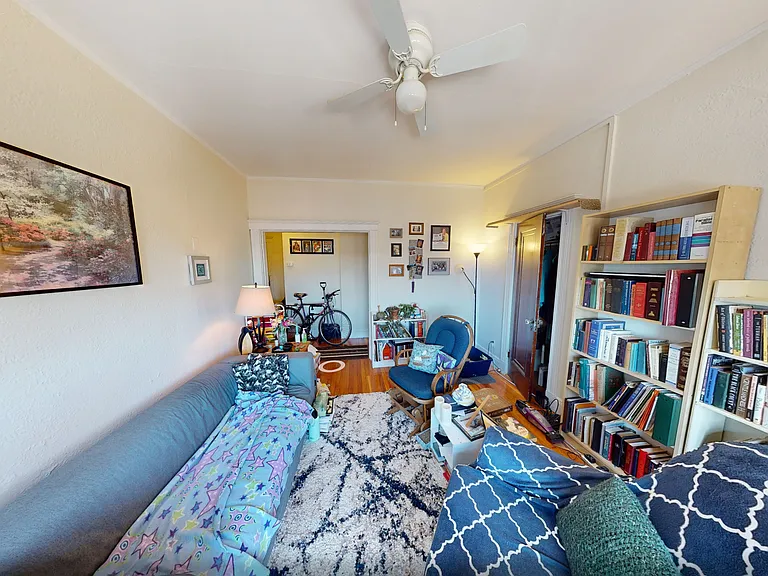 1800 Commonwealth Ave #3 — Photo 2