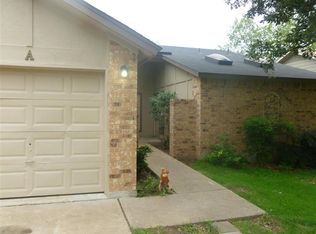 8806 Piney Point Dr #B, Austin, TX 78729
