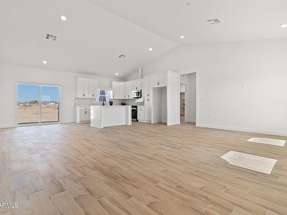 3rd image of 1222 S 365TH Avenue