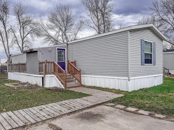 1014 Brookwood Ln, West Fargo, ND 58078