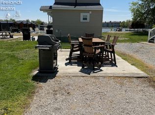 2306 River Ave, Sandusky, OH 44870