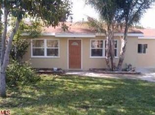 22026 Wyandotte St, Canoga Park, CA 91303