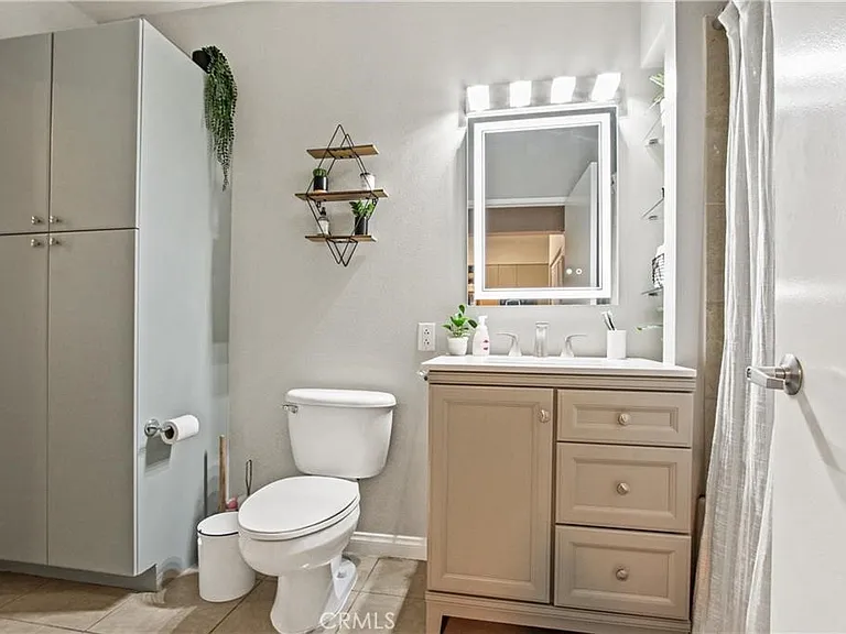 488 E Ocean Blvd #404 — Photo 11