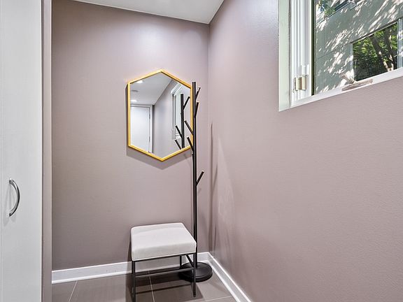 2nd image of 660 N Peoria St #1S