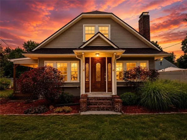 117 Sand Pond Rd, Warwick, RI 02888