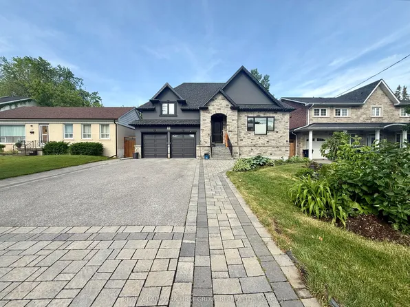 38 Muir Dr, Toronto, ON M1M 3B4