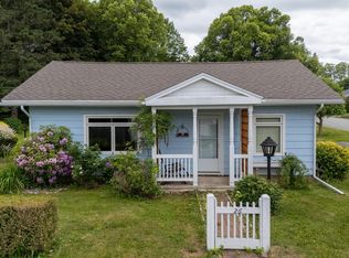 26 Lavinia St, Kentville, NS B4N 1V7