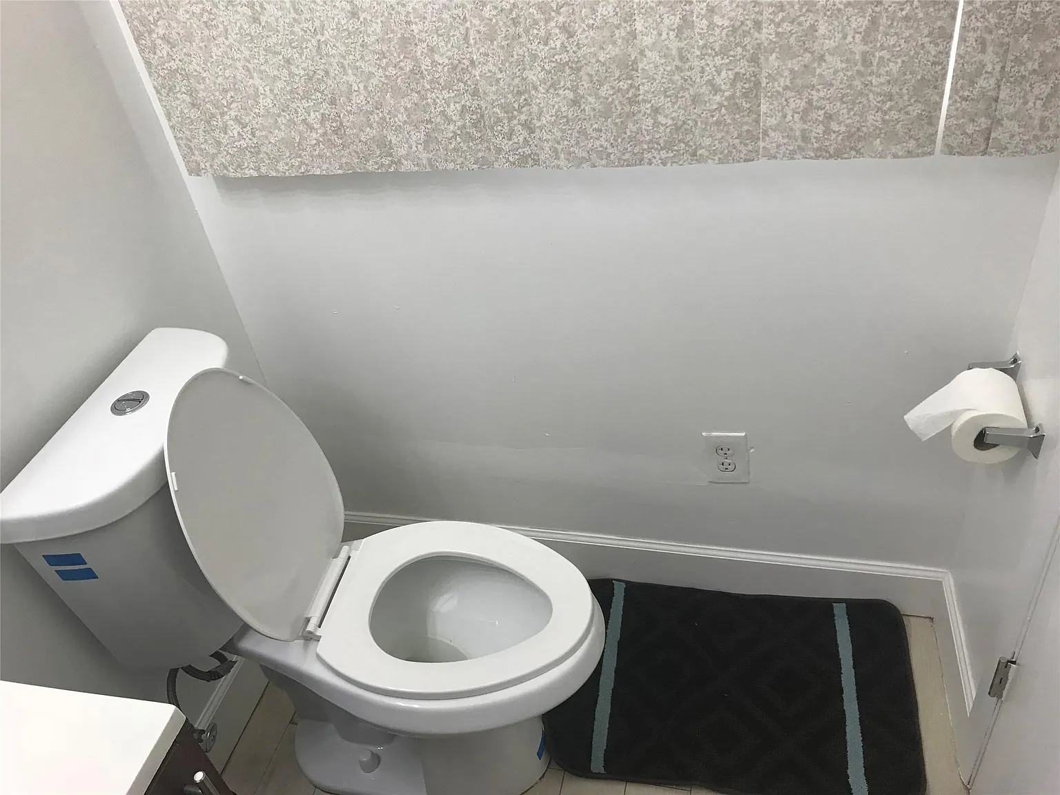 1 bed, 1.5 bath, 800 sqft, $2,200 — Photo 2