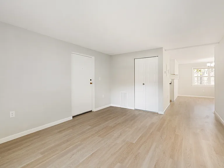 2 Bedford Rd #12 — Photo 11