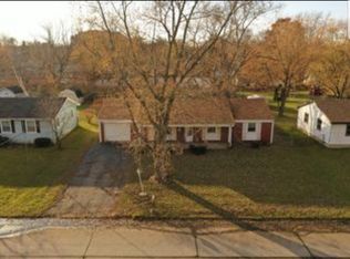 728 Eagle Creek Rd, Valparaiso, IN 46385