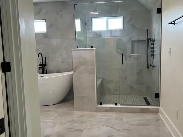 2015 Arbutus Ave, North Charleston, SC 29405