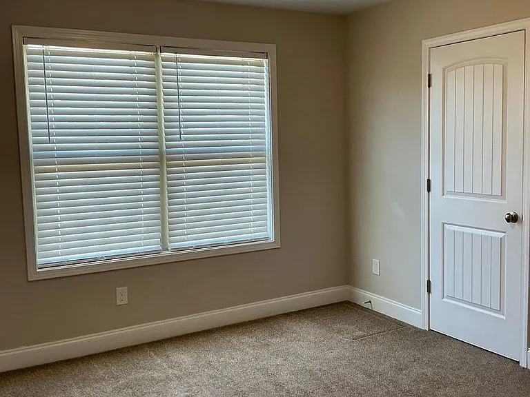 113 Darby Dr — Photo 15