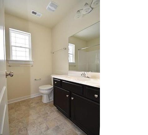 4th image of 113 N Rose Ave