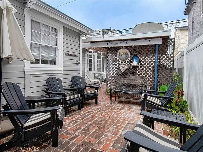 209 Agate Ave — Photo 14