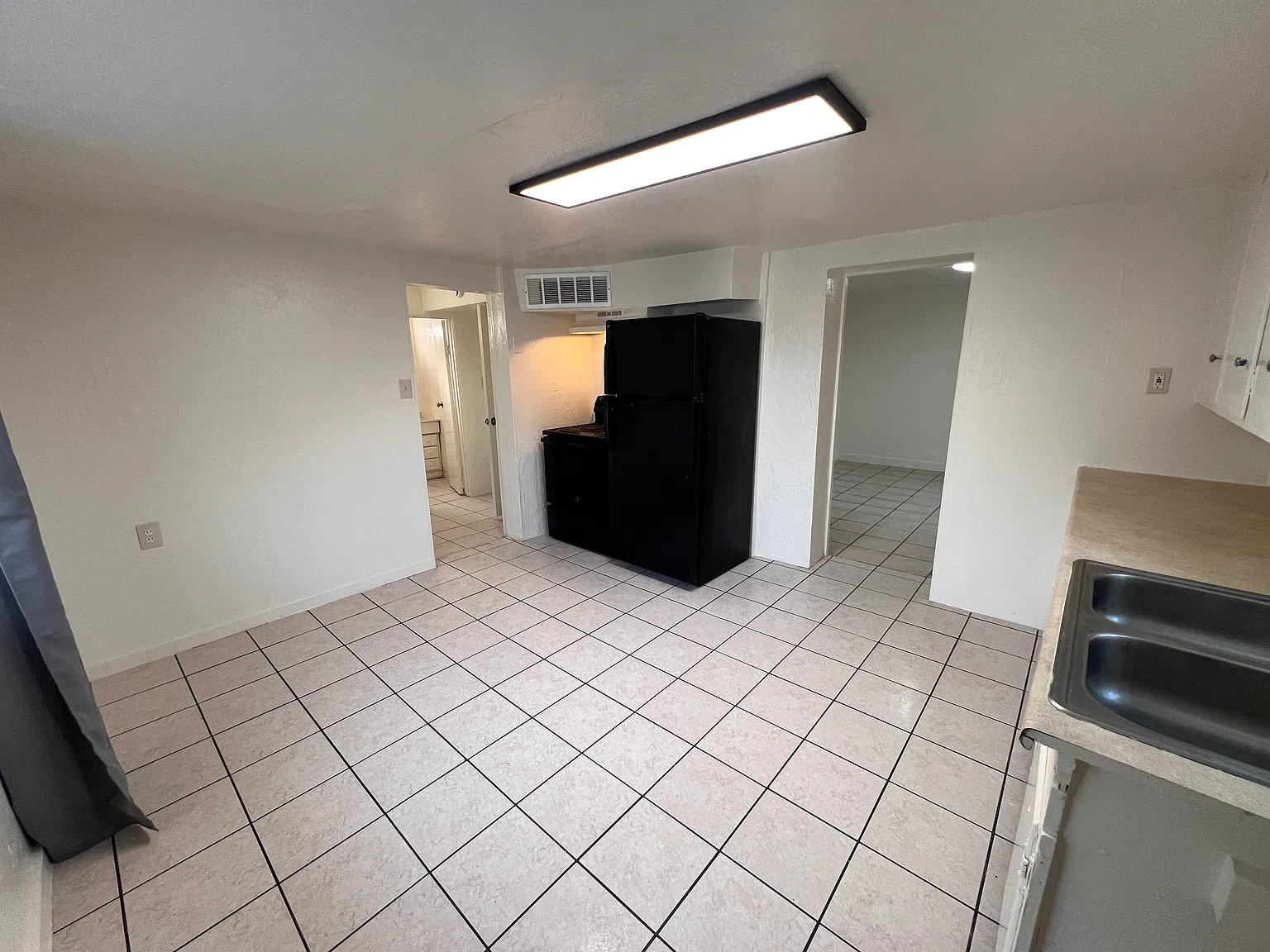 2 bed, 800 sqft, $1,150 — Photo 2