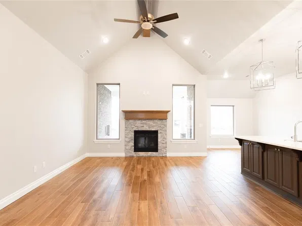 8321 NW 154th Ct, Edmond, OK 73013