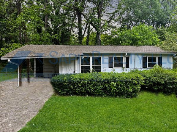 2017 Akron Dr SE