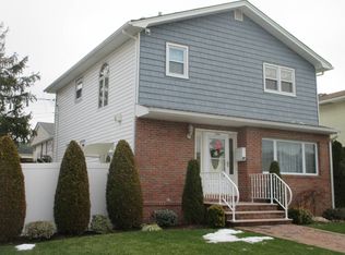 299 Wainwright Ave, Staten Island, NY 10312