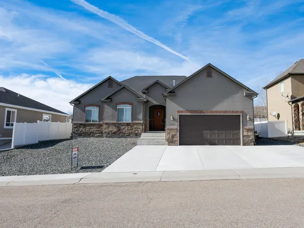 332 Flagstone Dr, Rock Springs, WY 82901