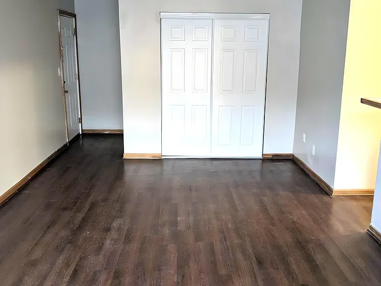 Twin Pines Apartments — Photo 39