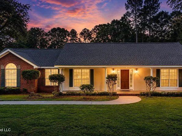 138 Estelle Dr, Lucedale, MS 39452
