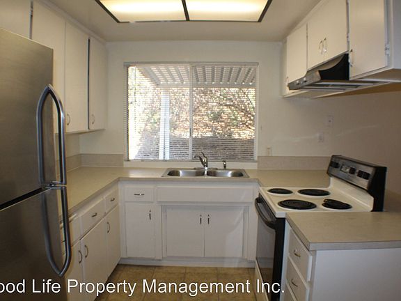 3rd image of 326 Plumosa Ave