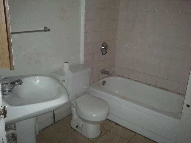 2nd image of 3608 Grand Blvd