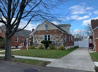 186-21 Elmira Ave, Saint Albans, NY 11412