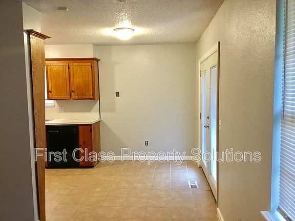 5th image of 9725 NE 2nd St