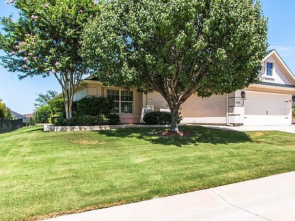 4th image of 9704 Teakwood Ave