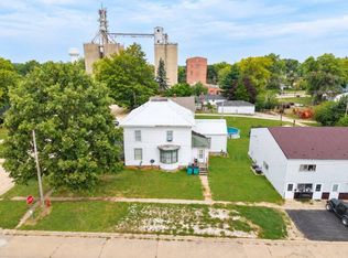 404 N Madison St, Pittsfield, IL 62363