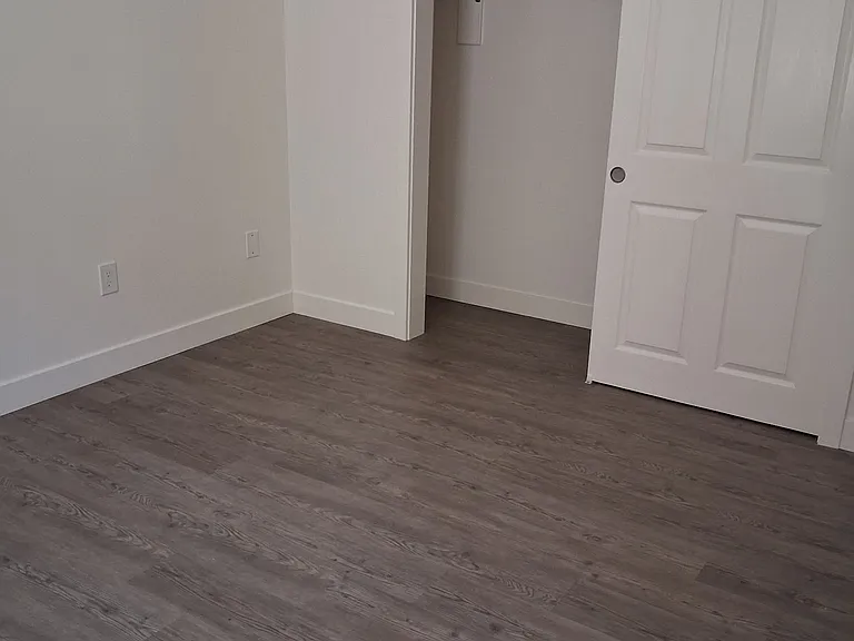 409 N Horne St #1C — Photo 3