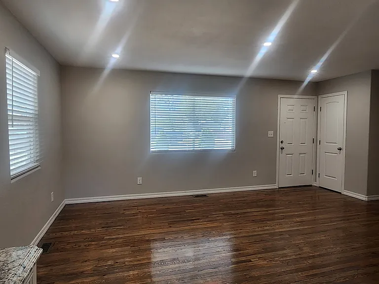 607 Lynn Ave — Photo 5