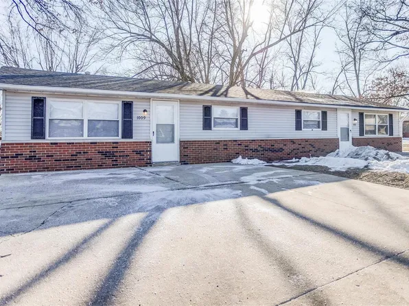 1009 W Corbin St, Bethalto, IL 62010