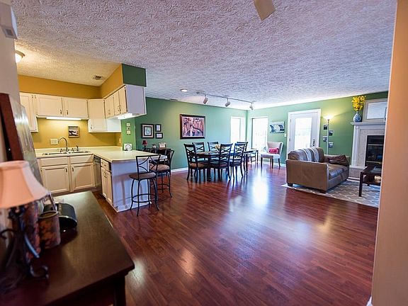 3rd image of 3160 S Sandpiper Dr