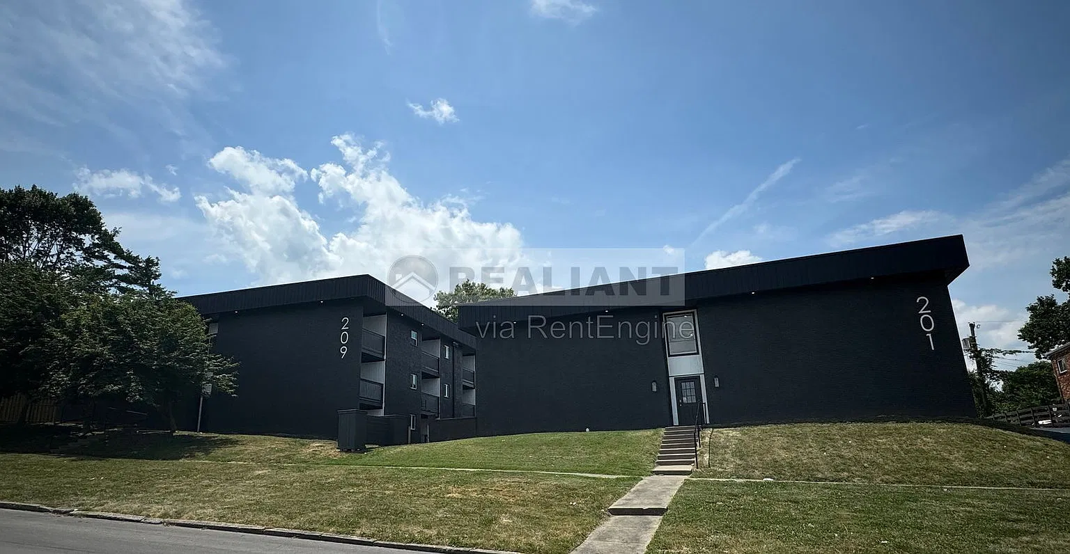 2 bed, 1.0 bath, 1095 sqft, $1,095 — Photo 1