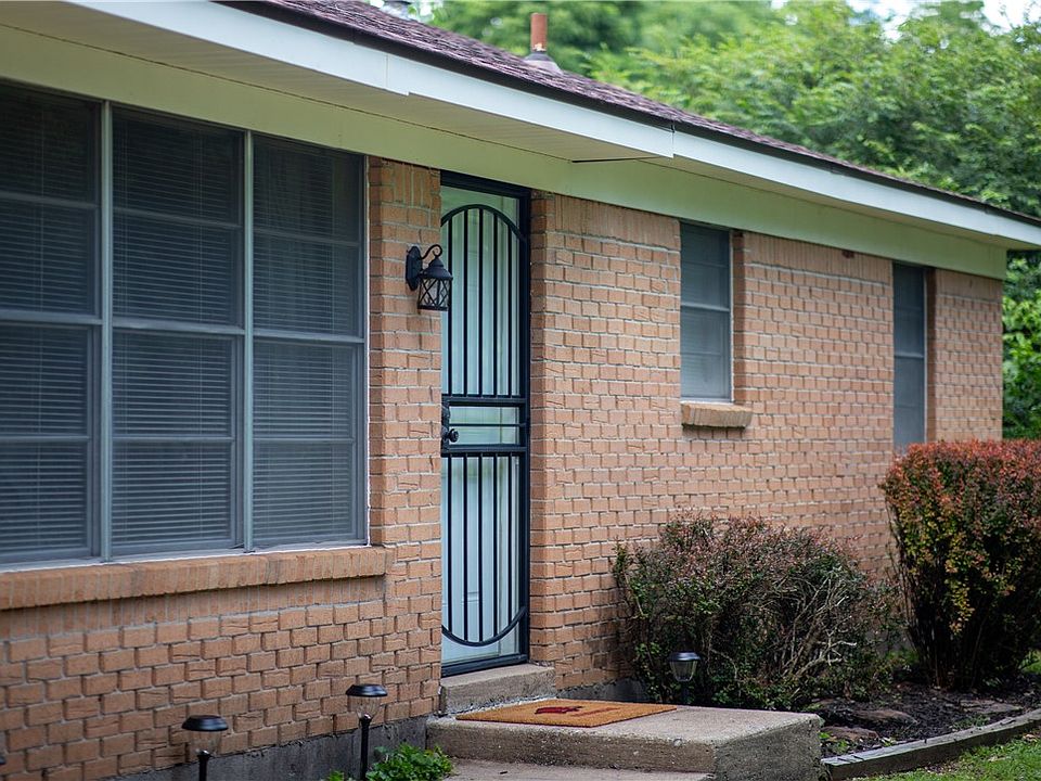 1st image of 2202 Cottonwood Pl