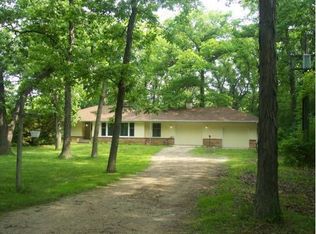 18490 W Gages Lake Rd, Grayslake, IL 60030
