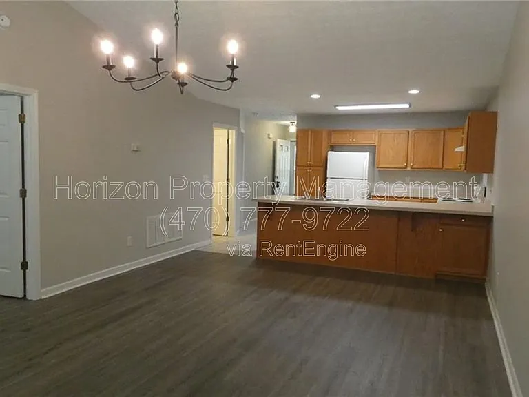 3993 Hidden Hollow Dr — Photo 3