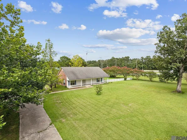 18930 King George Bay Rd, Livingston, LA 70754
