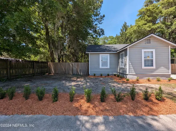 1381 OLD MIDDLEBURG Road N, Jacksonville, FL 32210
