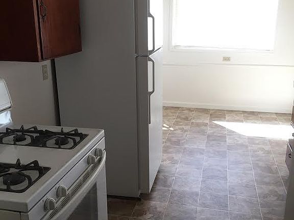 3rd image of 368 Wisconsin Ave