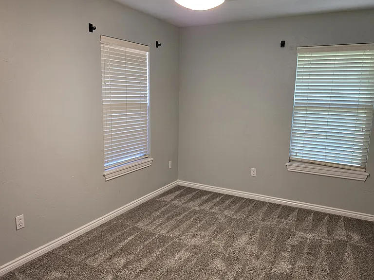 425 Chisholm Crk — Photo 18