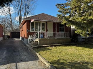 61 Mackay Ave #2, London, ON N6J 2V4