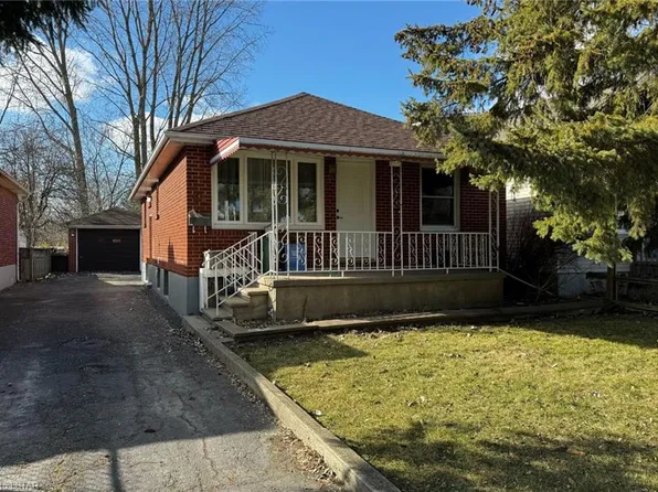 61 Mackay Ave #2, London, ON N6J 2V4